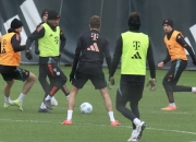 开云体育app-拜仁慕尼黑新援连续破门，积极融入球队