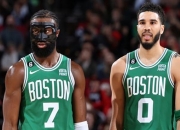 开云体育登录-骑士新援加盟闪耀，全队合力击败凯尔特人