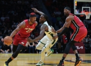 开云平台-包含雄鹿B队爆冷热火B队，麦科勒姆送出助攻的词条