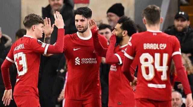 利物浦门将表现神勇,助球队连克对手 利物浦门将表现神勇,助球队连克对手