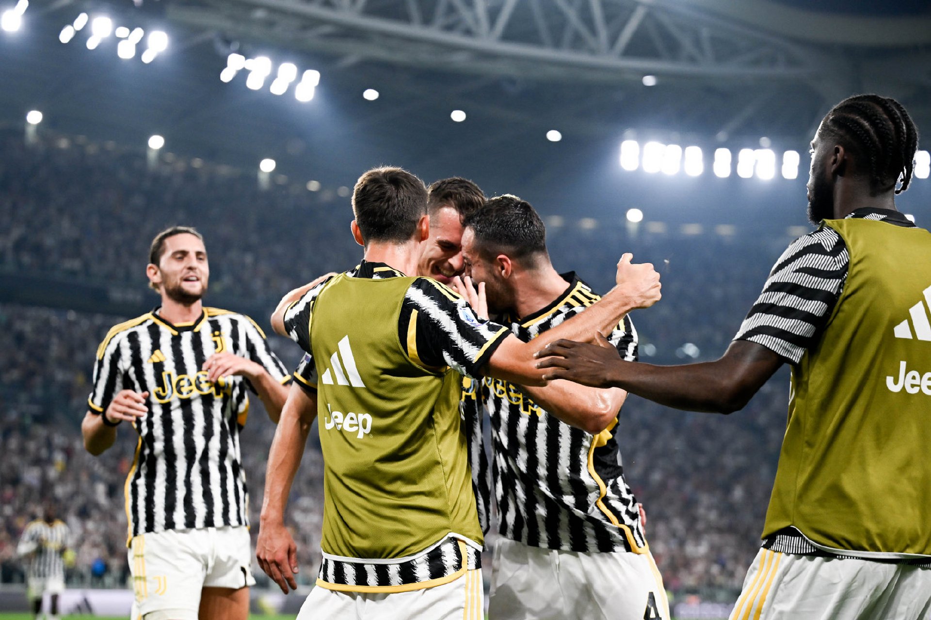 一线联赛对决：尤文图斯完胜都灵的简单介绍