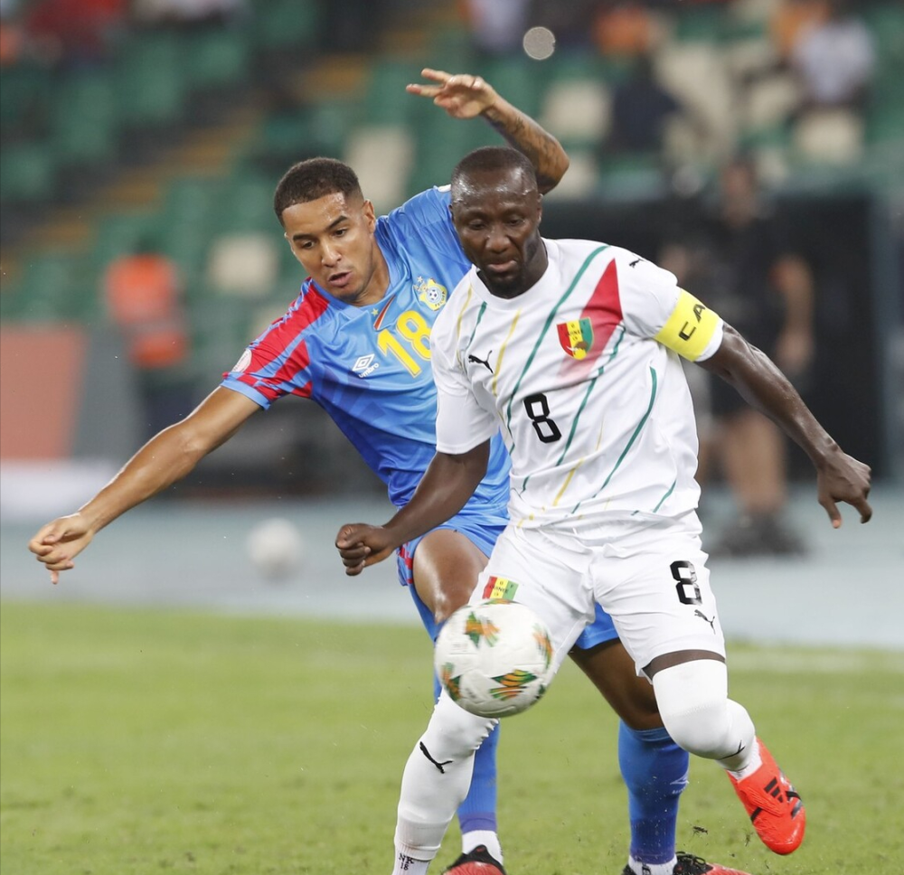 摩洛哥连扳两球逼和晋级非洲杯四分之一