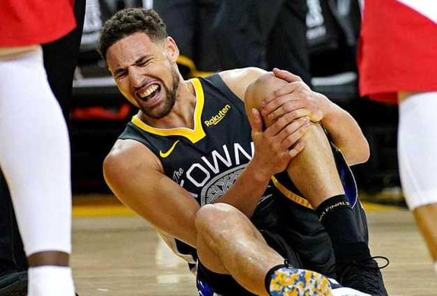 包含勇士球员乌布雷能否挺过伤势重新参加比赛的词条