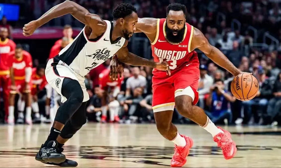 火箭客场惨败雄鹿，哈登失准连续场低迷的简单介绍