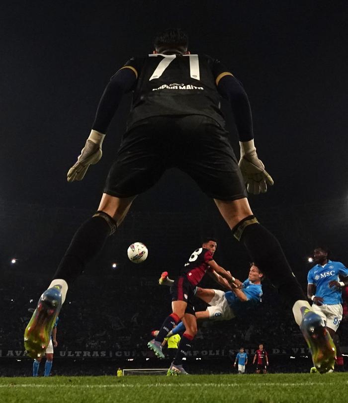 欧国联比赛：尤文图斯负那不勒斯错失联赛冠军