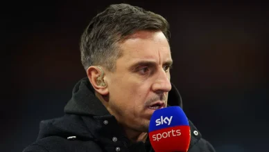 包含欧预赛冠军争夺备战关键时刻，球队全力备战迎接比赛的词条