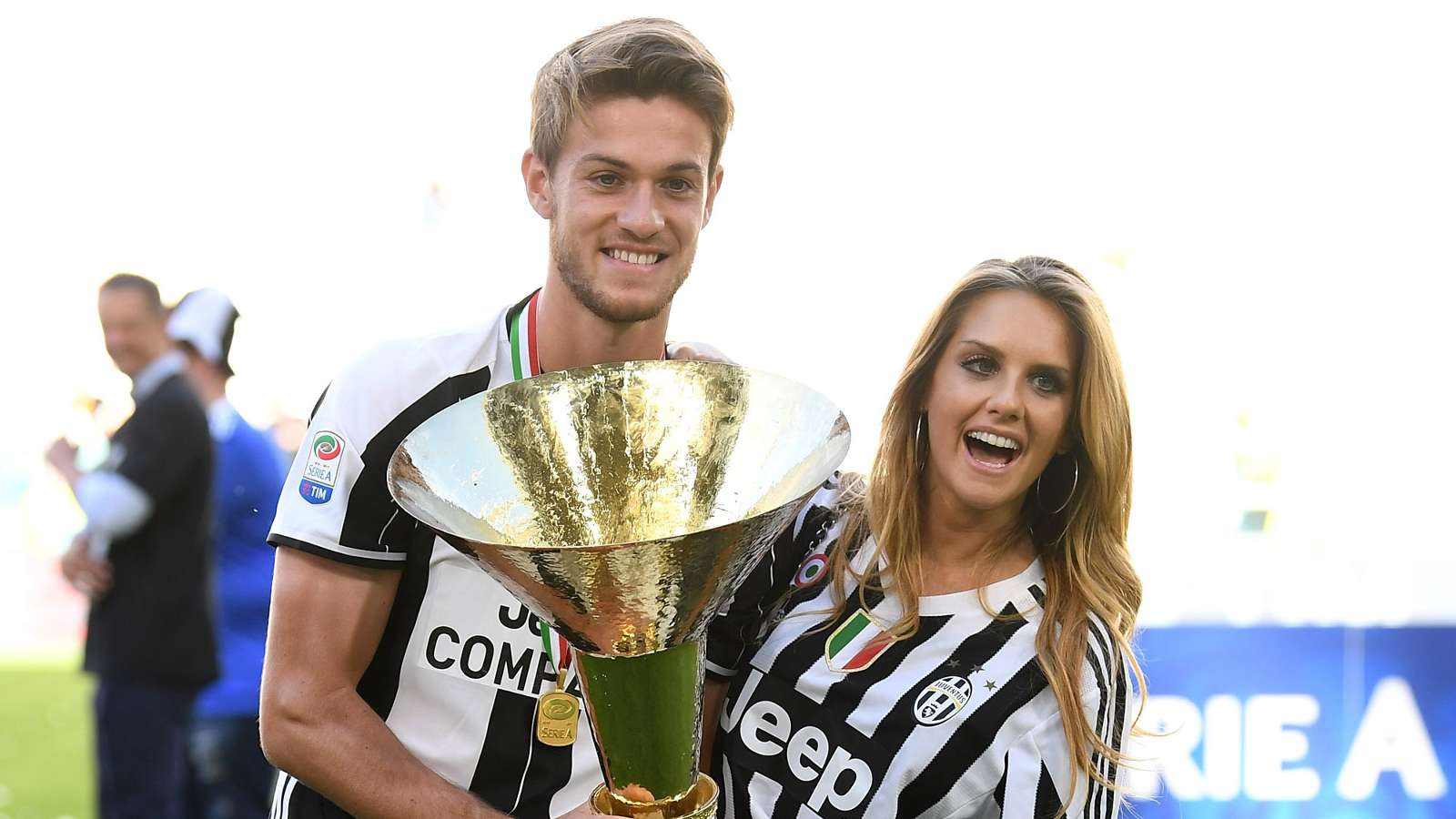 尤文图斯与巴萨达成合作协议