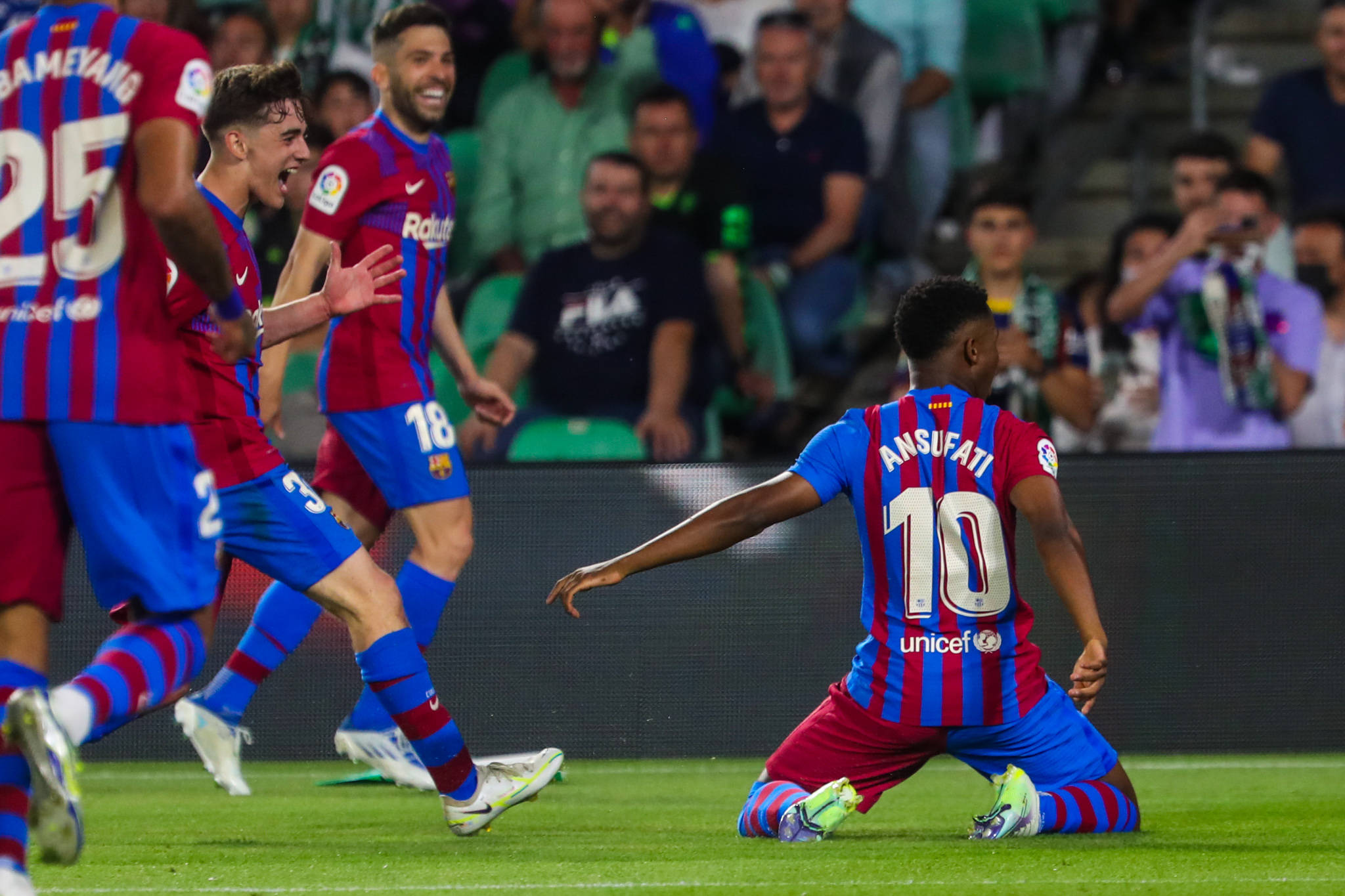 关于巴塞罗那主力中场伤愈复出，球队士气大振的信息