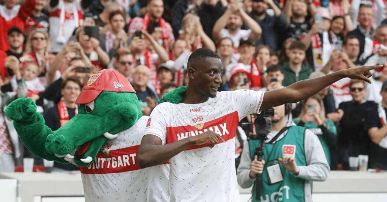 斯图加特球员挺身而出,顽强抗衡抢夺胜绩 斯图加特球员挺身而出,顽强抗衡抢夺胜绩