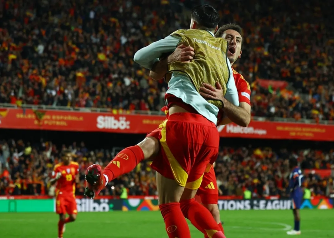 奥地利队突破重围，取得胜利晋级