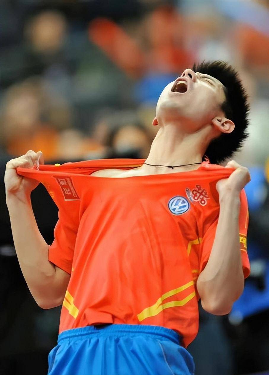 张继科在伦敦的比赛中伤退 张继科在伦敦的比赛中伤退