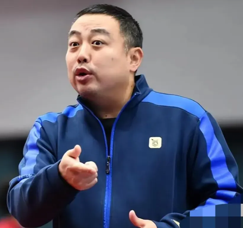 刘国梁的伤退让粉丝压倒性的简单介绍 刘国梁的伤退让粉丝压倒性的简单介绍