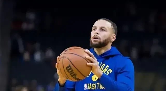 勇士迎来一场不可思议的马拉松对决的简单介绍 勇士迎来一场不可思议的马拉松对决的简单介绍