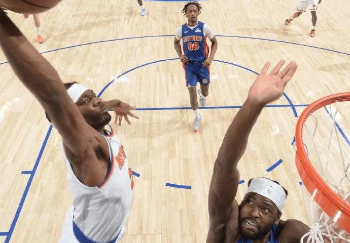 尼克斯获得胜利，球员发挥出色