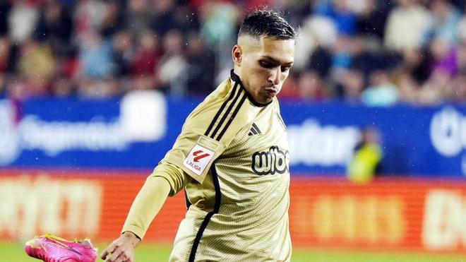 格拉纳达在主场大胜,豪取三分领先积分的简单介绍 格拉纳达在主场大胜,豪取三分领先积分的简单介绍