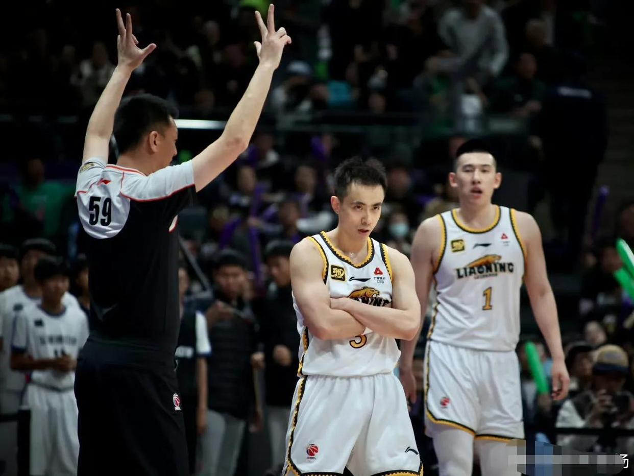 辽宁男篮客场轻取天津队,稳住前四的简单介绍 辽宁男篮客场轻取天津队,稳住前四的简单介绍