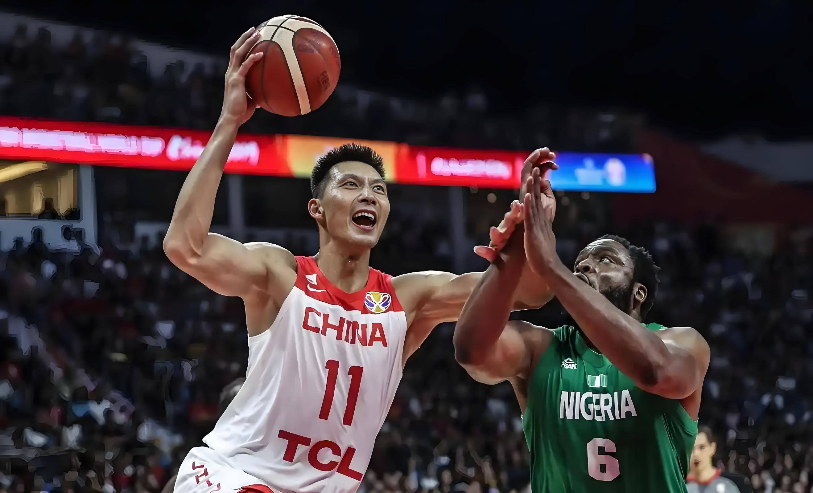 篮球赛场上的较量让人血脉贲张的简单介绍 篮球赛场上的较量让人血脉贲张的简单介绍