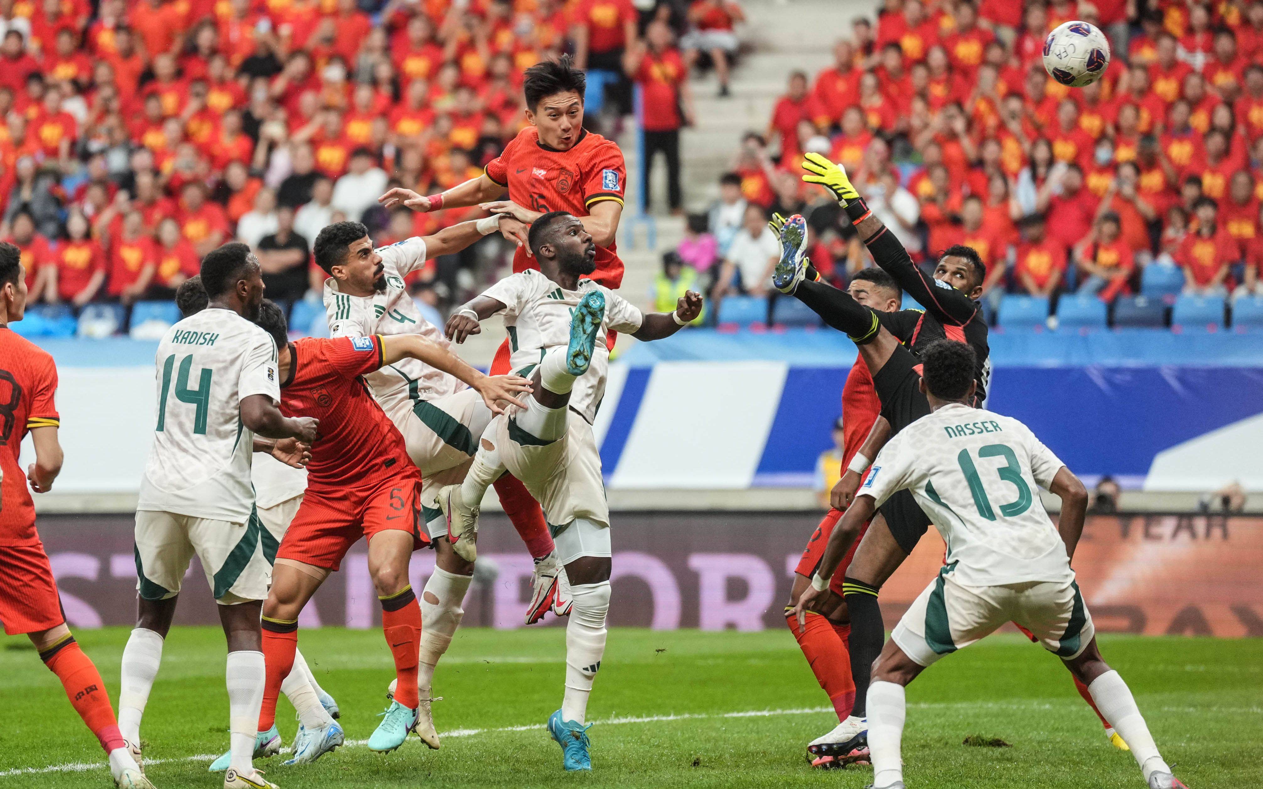 沙特阿拉伯球员暴露长期受伤情况的简单介绍