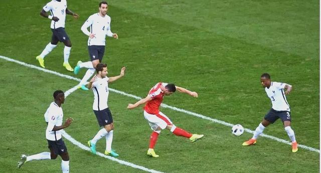 关于阿尔巴尼亚队凭借实力晋级欧锦赛十六强的信息 关于阿尔巴尼亚队凭借实力晋级欧锦赛十六强的信息