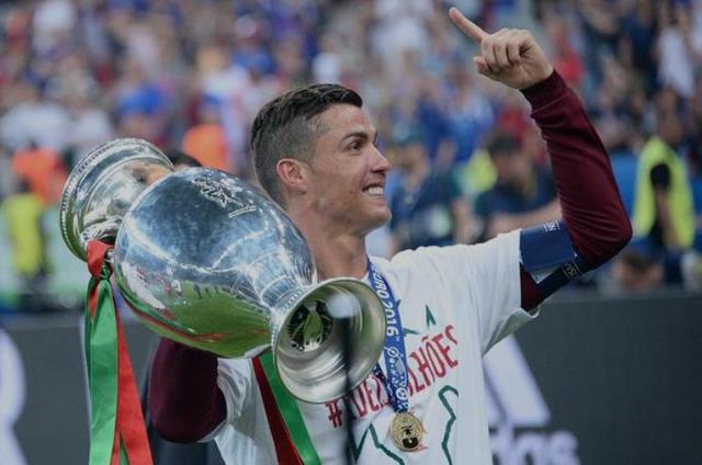 葡萄牙球星披荆斩棘，带领球队逆袭成功