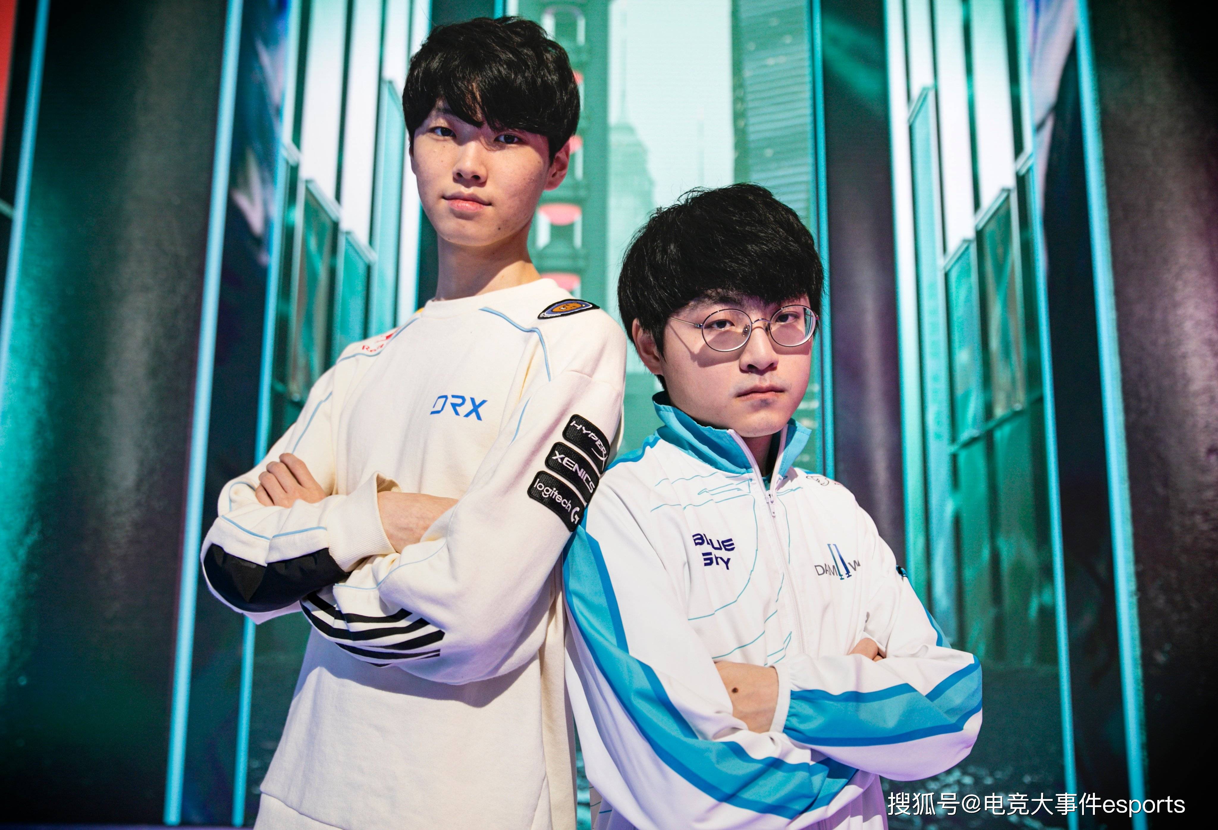 BLG险胜DRX,Deft成为全场焦点全球总决赛3:1(首尔) BLG险胜DRX,Deft成为全场焦点全球总决赛3:1(首尔)