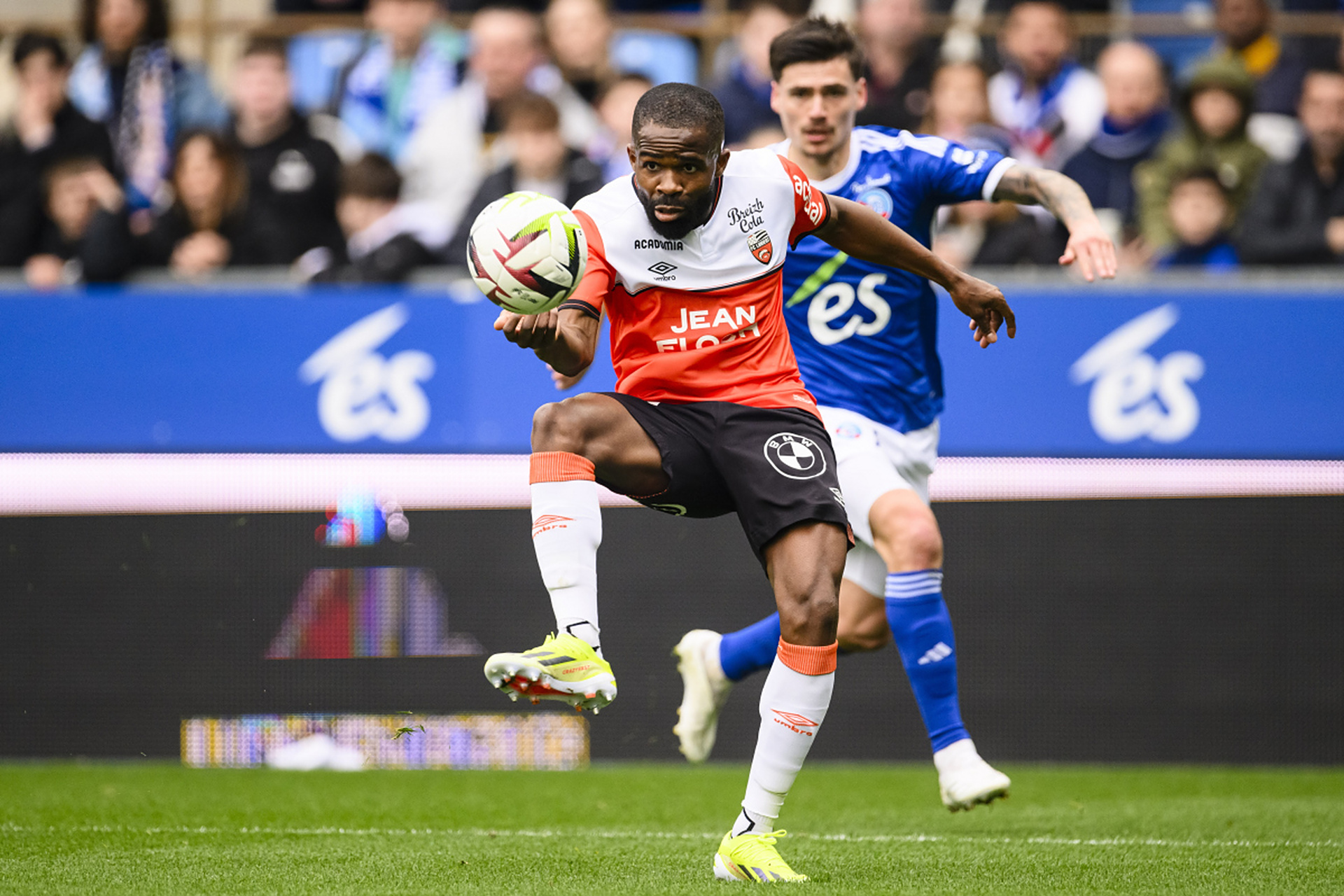 里昂队连胜追赶领先者,瞄准冠军宝座 里昂队连胜追赶领先者,瞄准冠军宝座