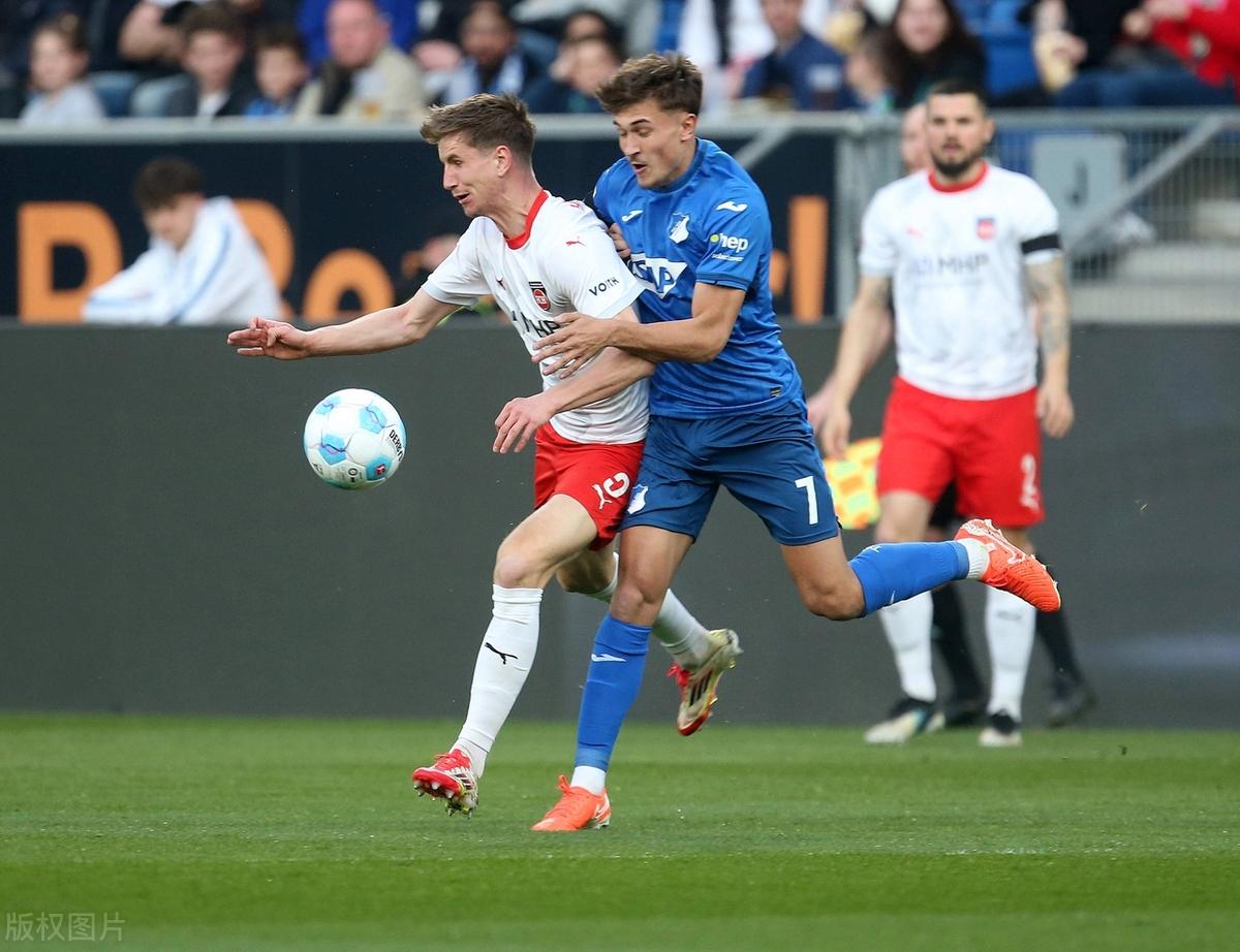 霍芬海姆主场惨败,战绩不佳 霍芬海姆主场惨败,战绩不佳