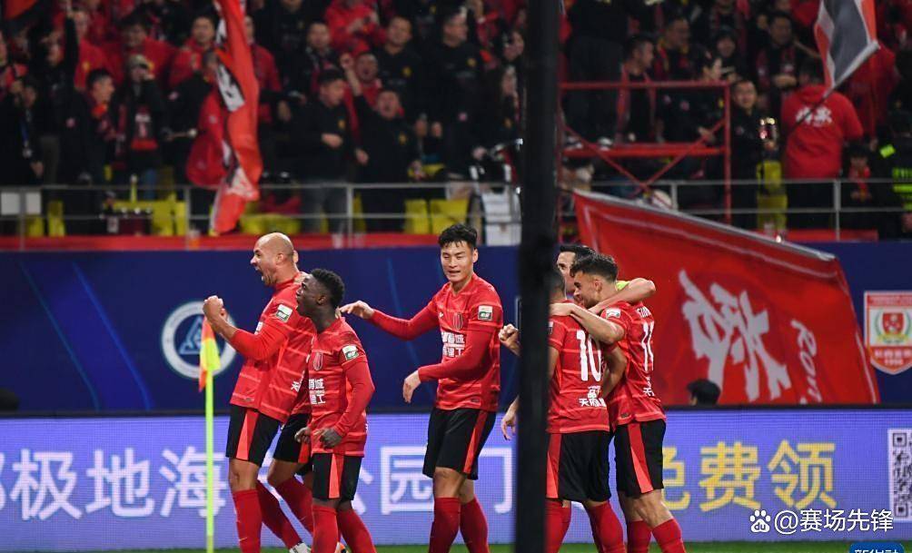 客场作战,球队困境多重,亚冠压力山大的简单介绍 客场作战,球队困境多重,亚冠压力山大的简单介绍