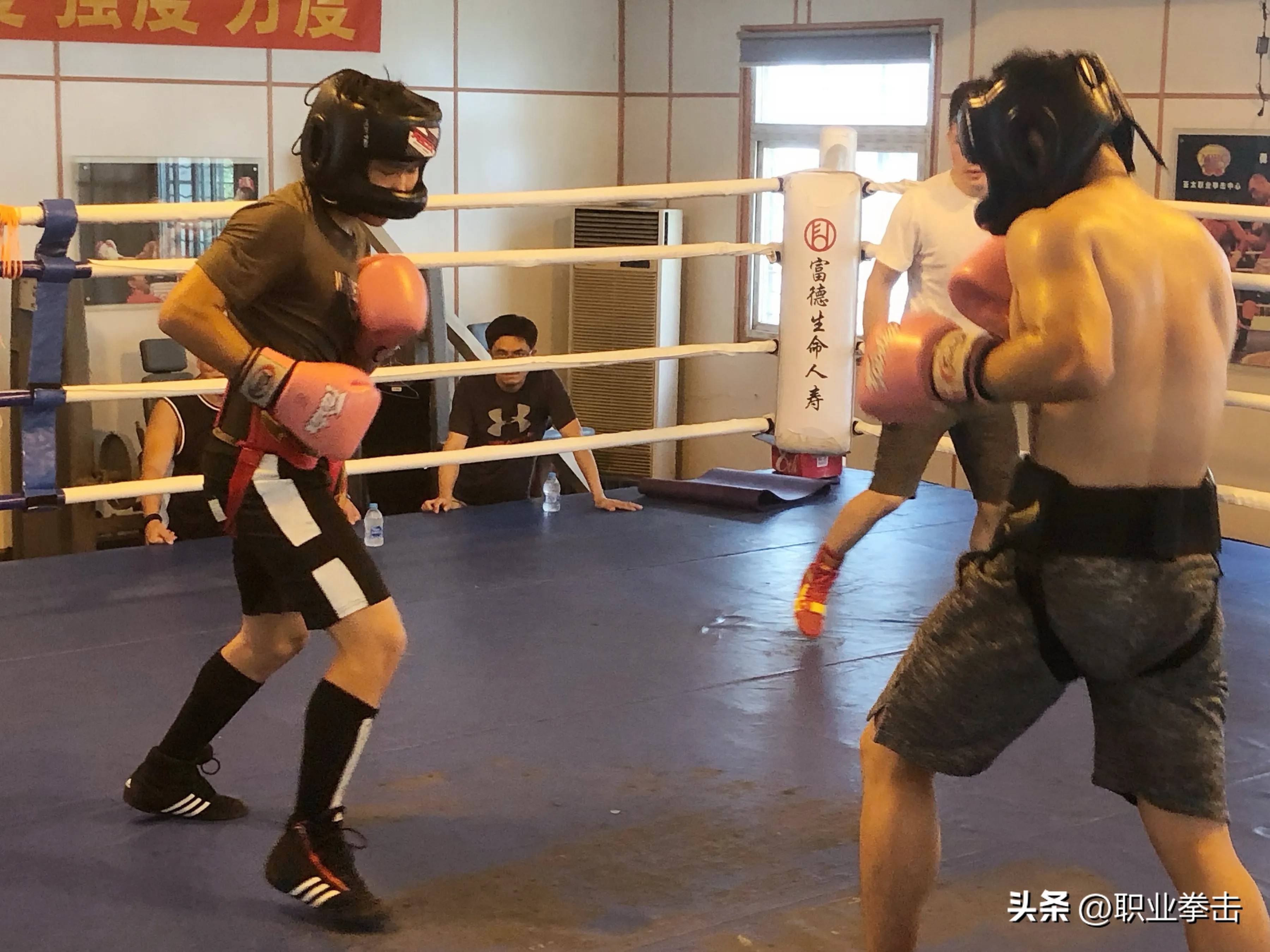 拳击战术革新取得奇效，引发战术热潮的简单介绍