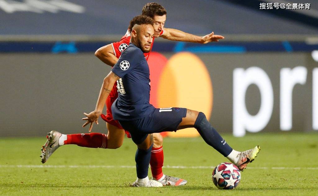 罗马完胜韩国，莱万高光表现