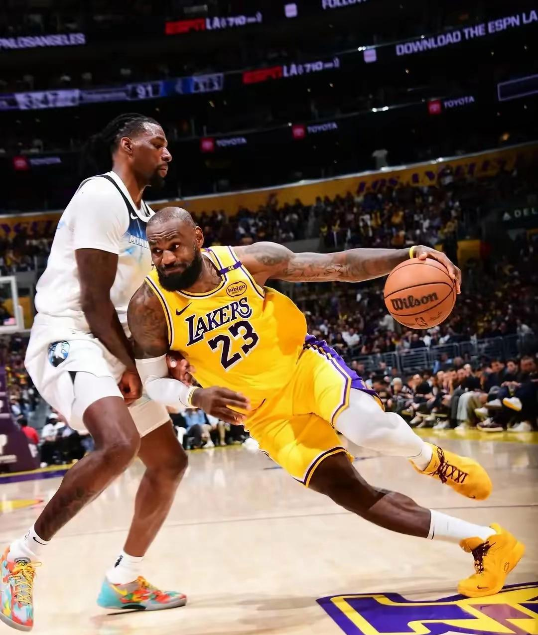 魔术横扫灰熊，詹姆斯带队取胜